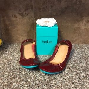 Patent Size 8 Ruby Red Tieks